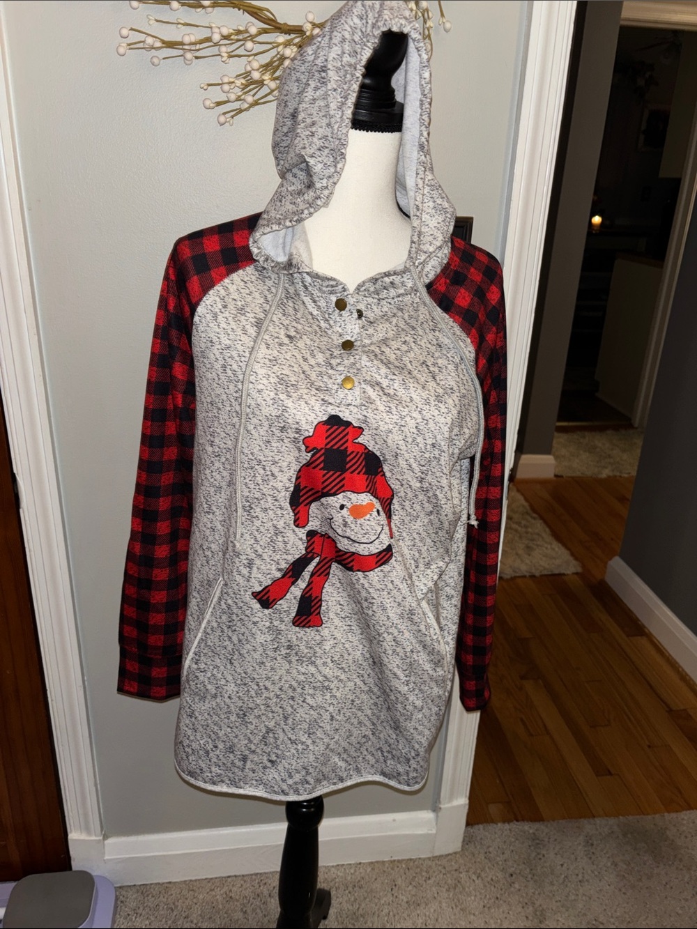 Cozy Grey Hoodie with Red Buffalo Plaid Sleeves - Size M Adult